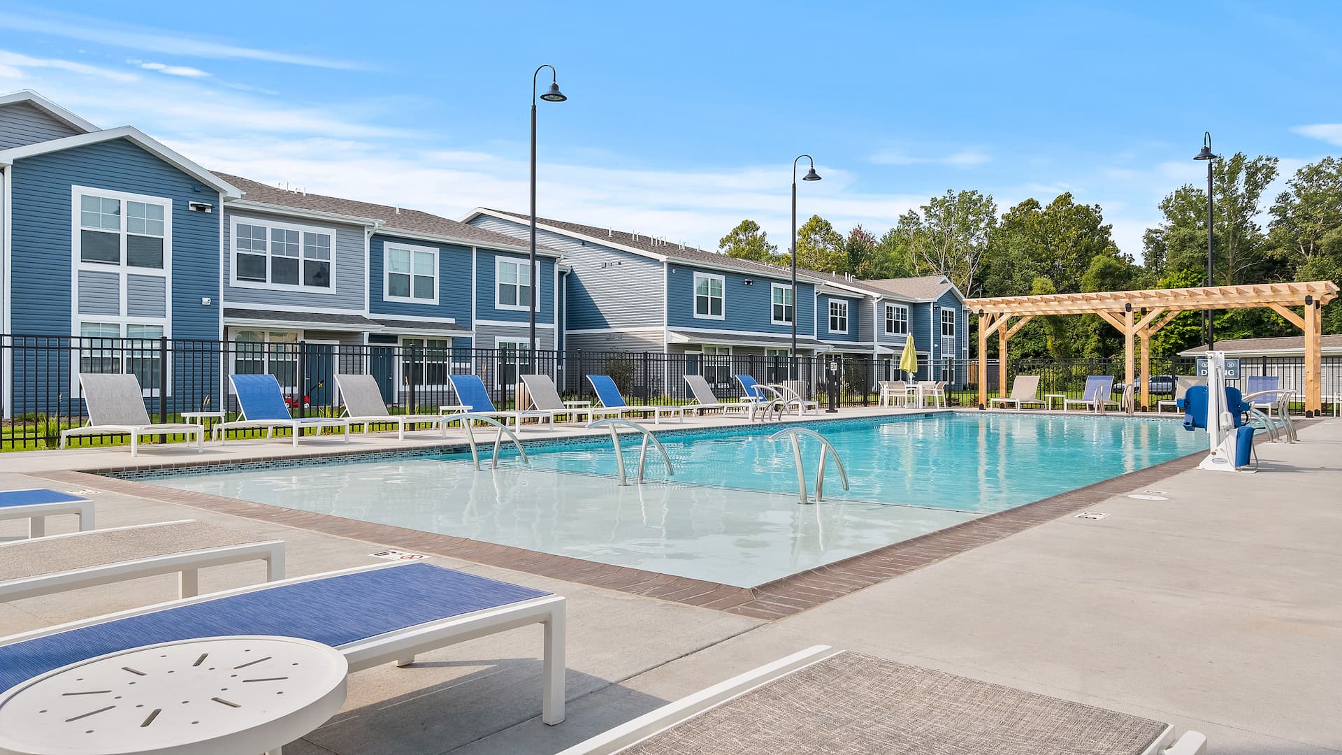 Authentix Quincy Street Resort-Style Pool