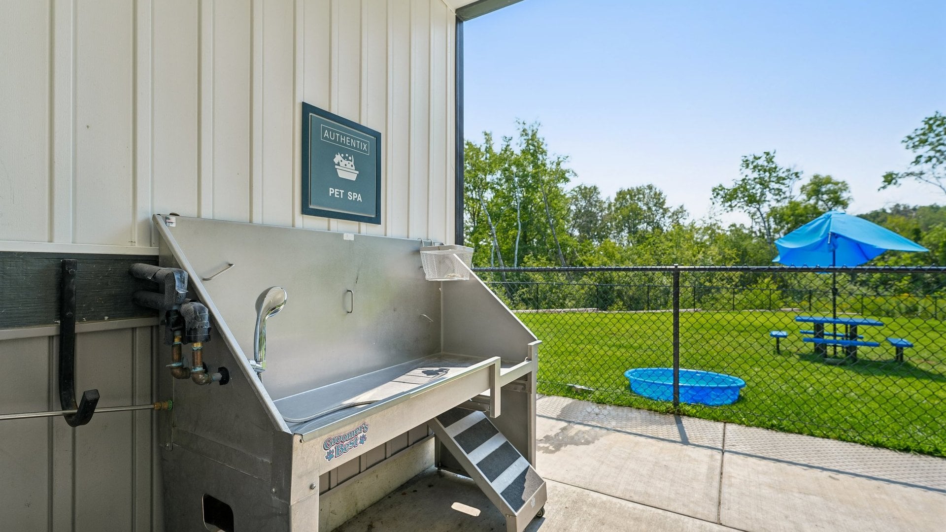 Authentix Lakeville Pet Spa