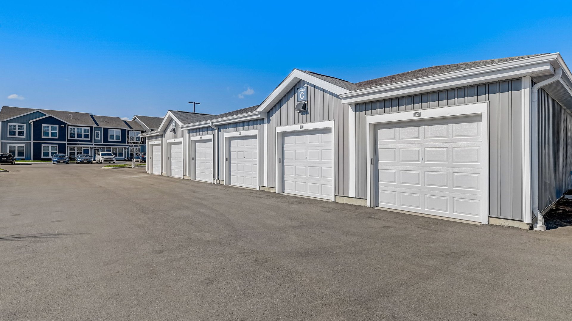 Cottage Grove Garages